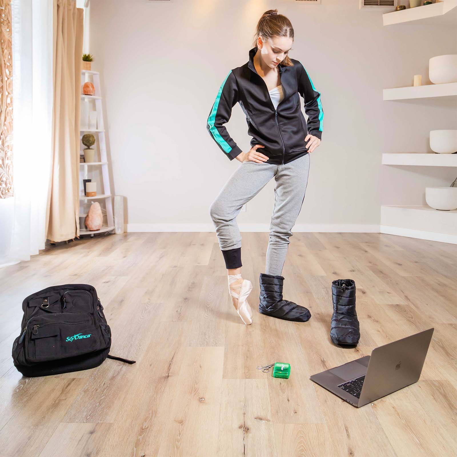Virtual Pointe Shoe Fitting - Image 3